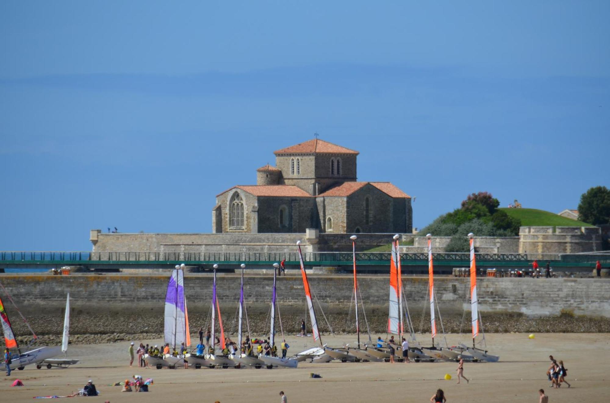 Appartements Front De Mer Sables D'Olonne Les Sables-d'Olonne Exterior photo